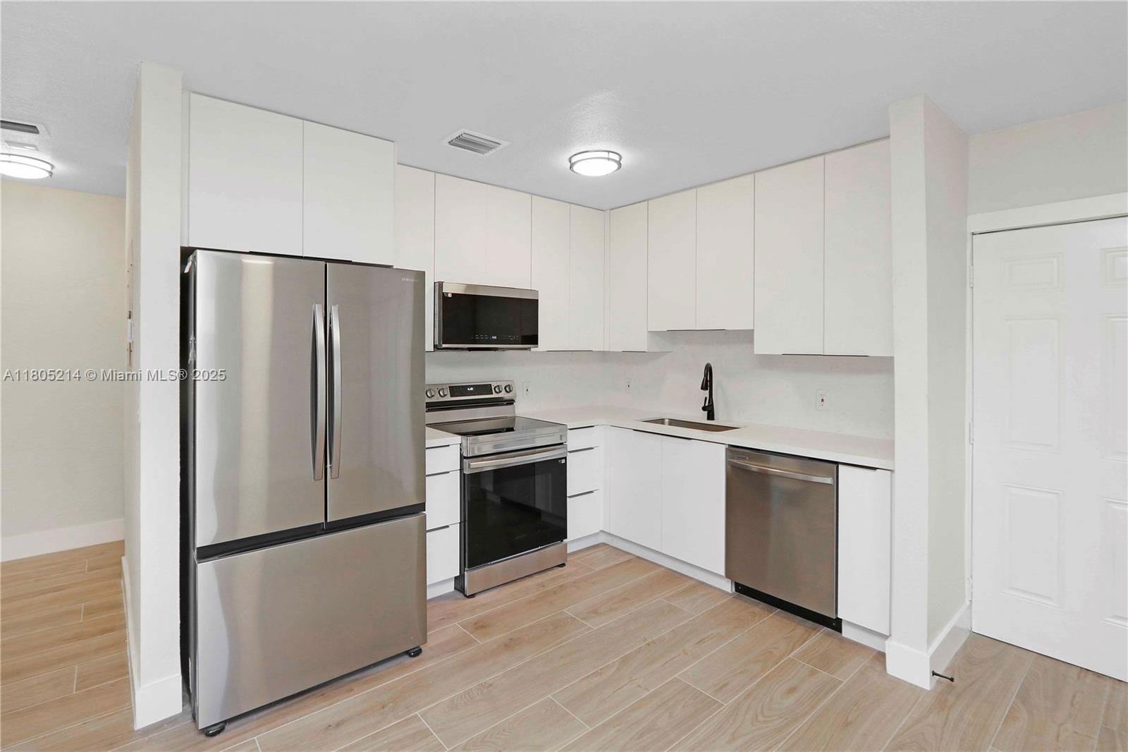Real estate property located at 990 159th St, Miami-dade, Belford-carr Sub, North Miami Beach, FL