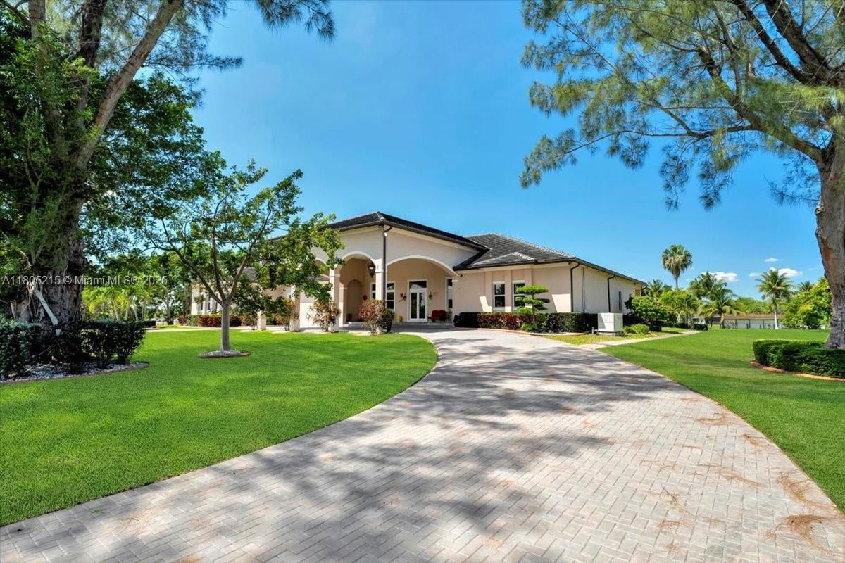 Real estate property located at 4800 141st Ave, Broward, Country Club Ranches Sec, Miramar, FL