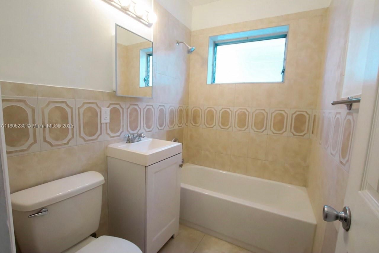 Real estate property located at 8132 Harding Ave #10, Miami-dade, The Beverly Arms Condo, Miami Beach, FL