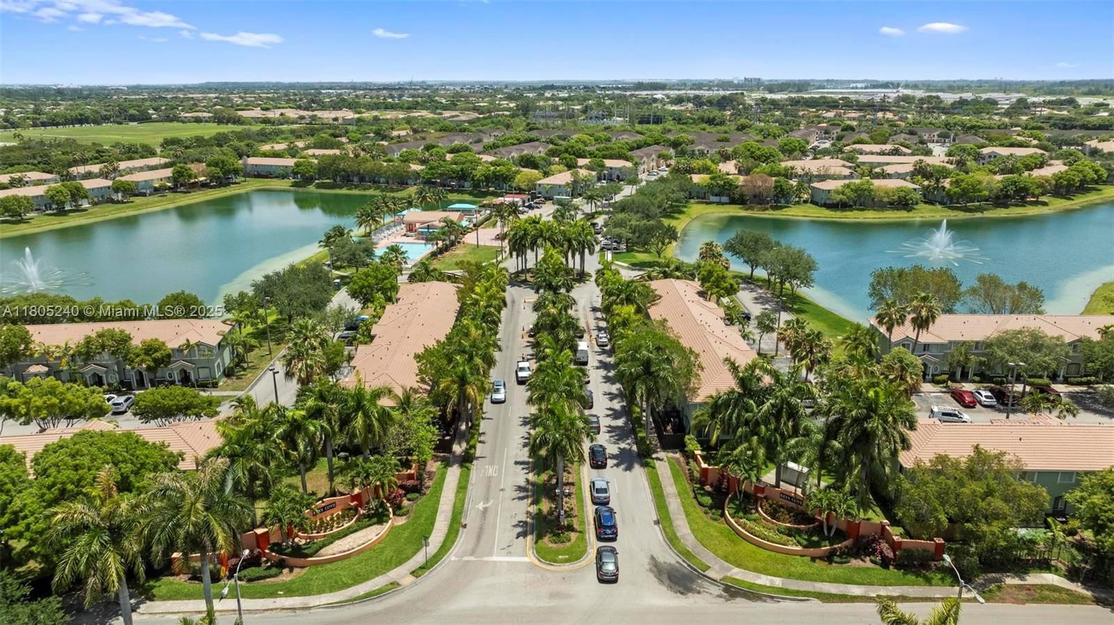 Real estate property located at 1458 24th Ct #353, Miami-dade, Shoma Townhomes At Keysco, Homestead, FL