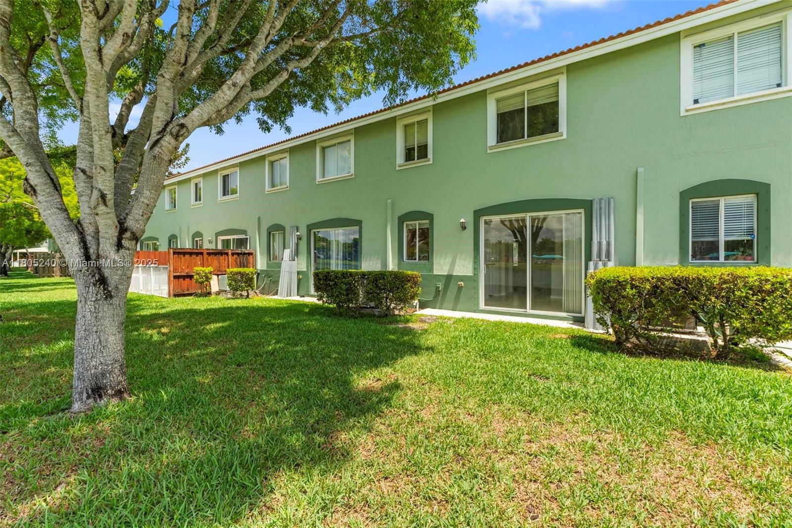 Real estate property located at 1458 24th Ct #353, Miami-dade, Shoma Townhomes At Keysco, Homestead, FL
