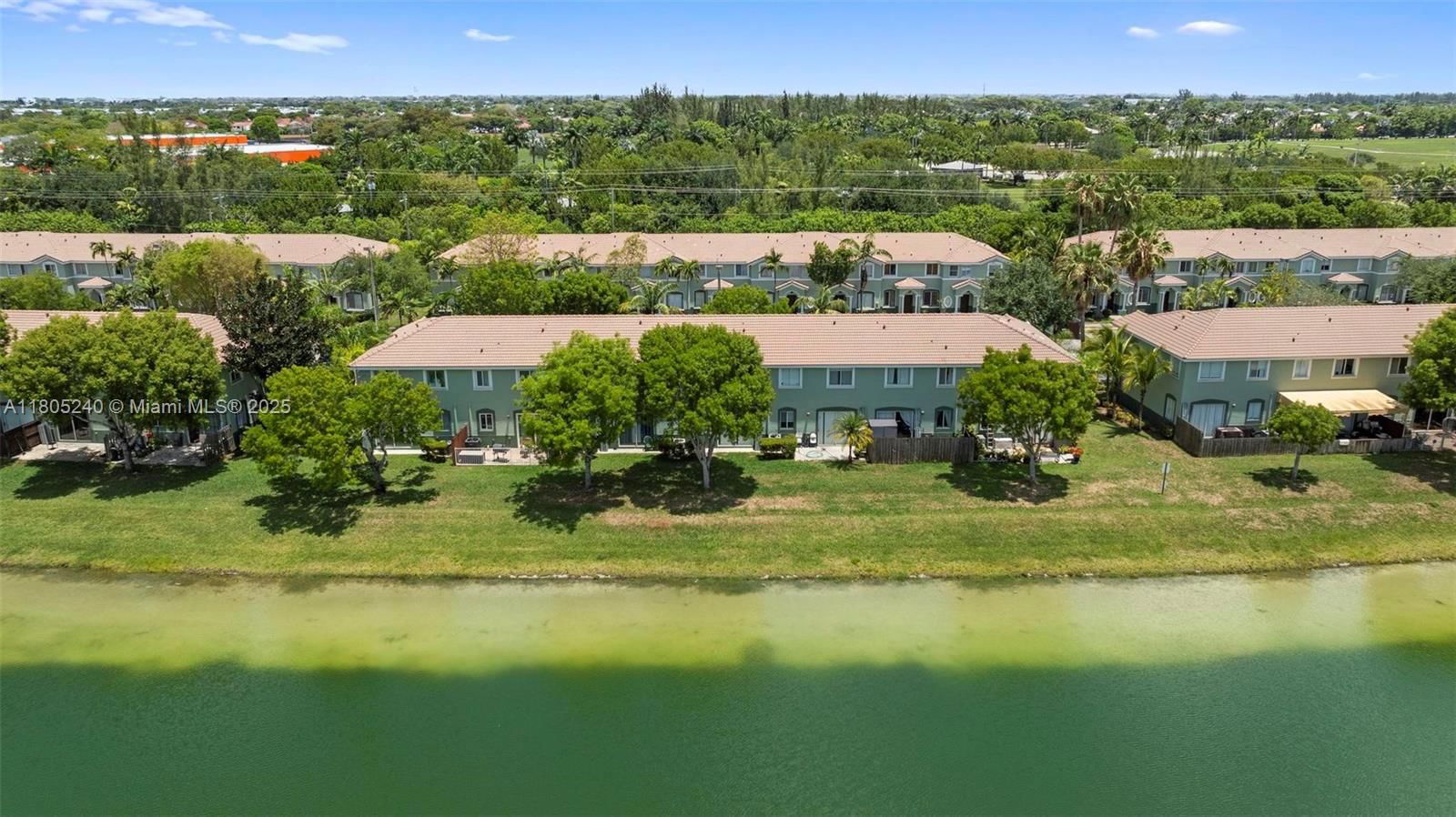 Real estate property located at 1458 24th Ct #353, Miami-dade, Shoma Townhomes At Keysco, Homestead, FL