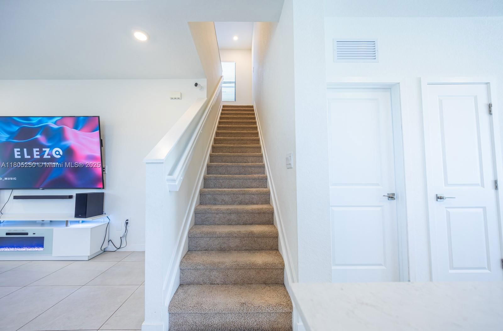 Real estate property located at 715 17th Ave, Miami-dade, Messina Place, Homestead, FL