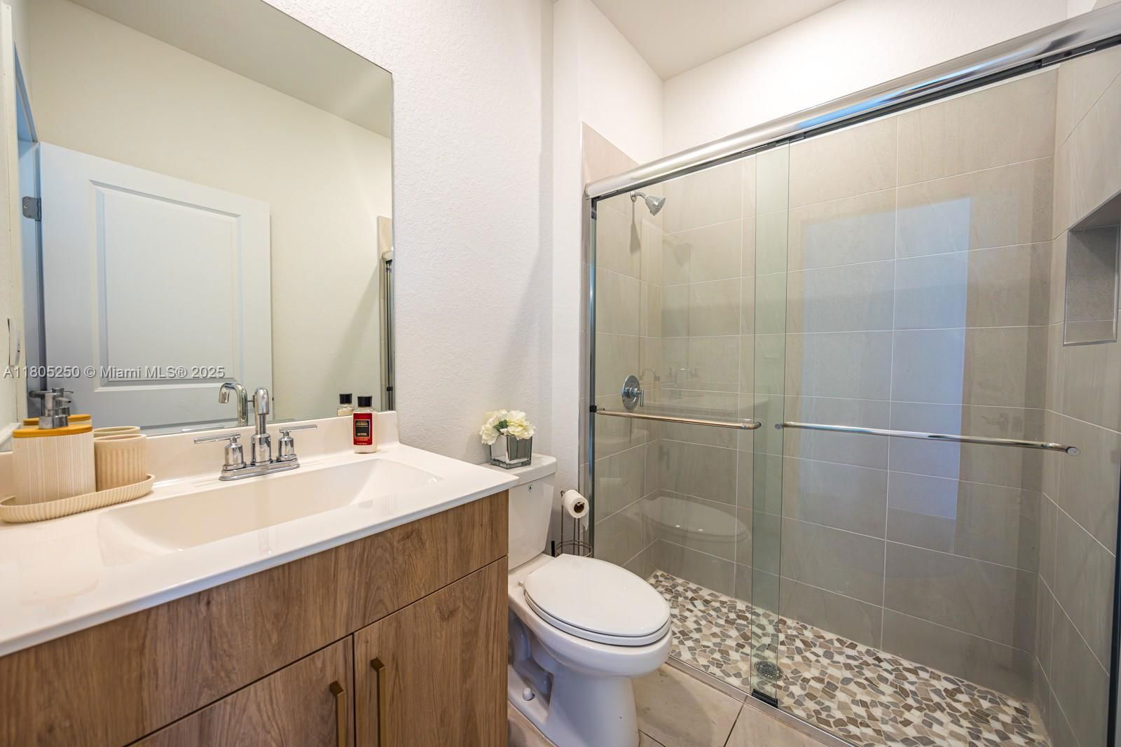Real estate property located at 715 17th Ave, Miami-dade, Messina Place, Homestead, FL