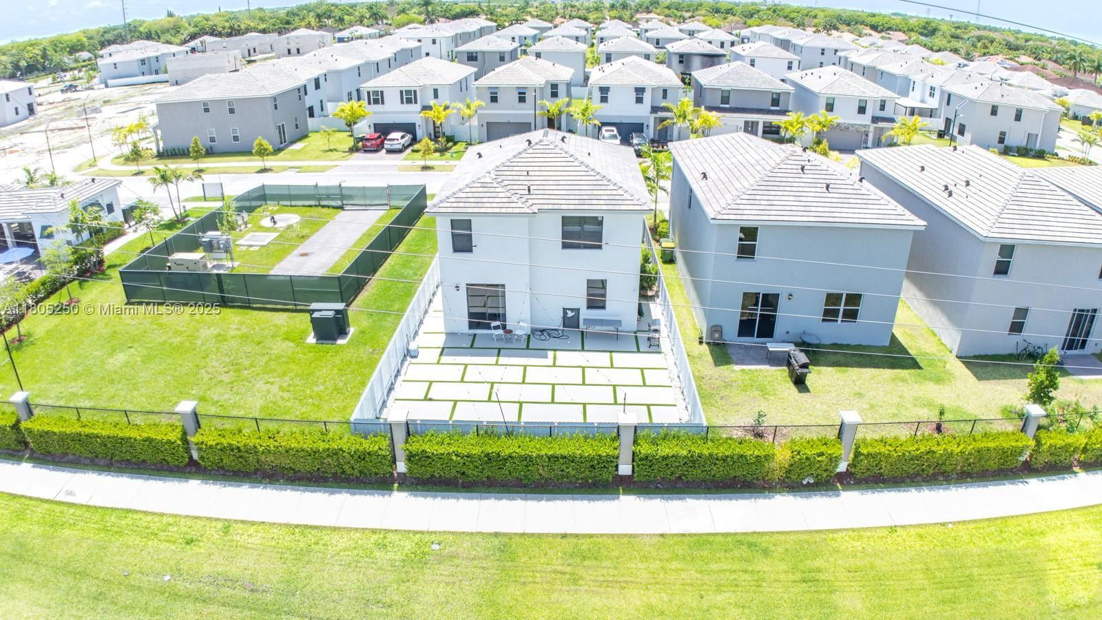 Real estate property located at 715 17th Ave, Miami-dade, Messina Place, Homestead, FL