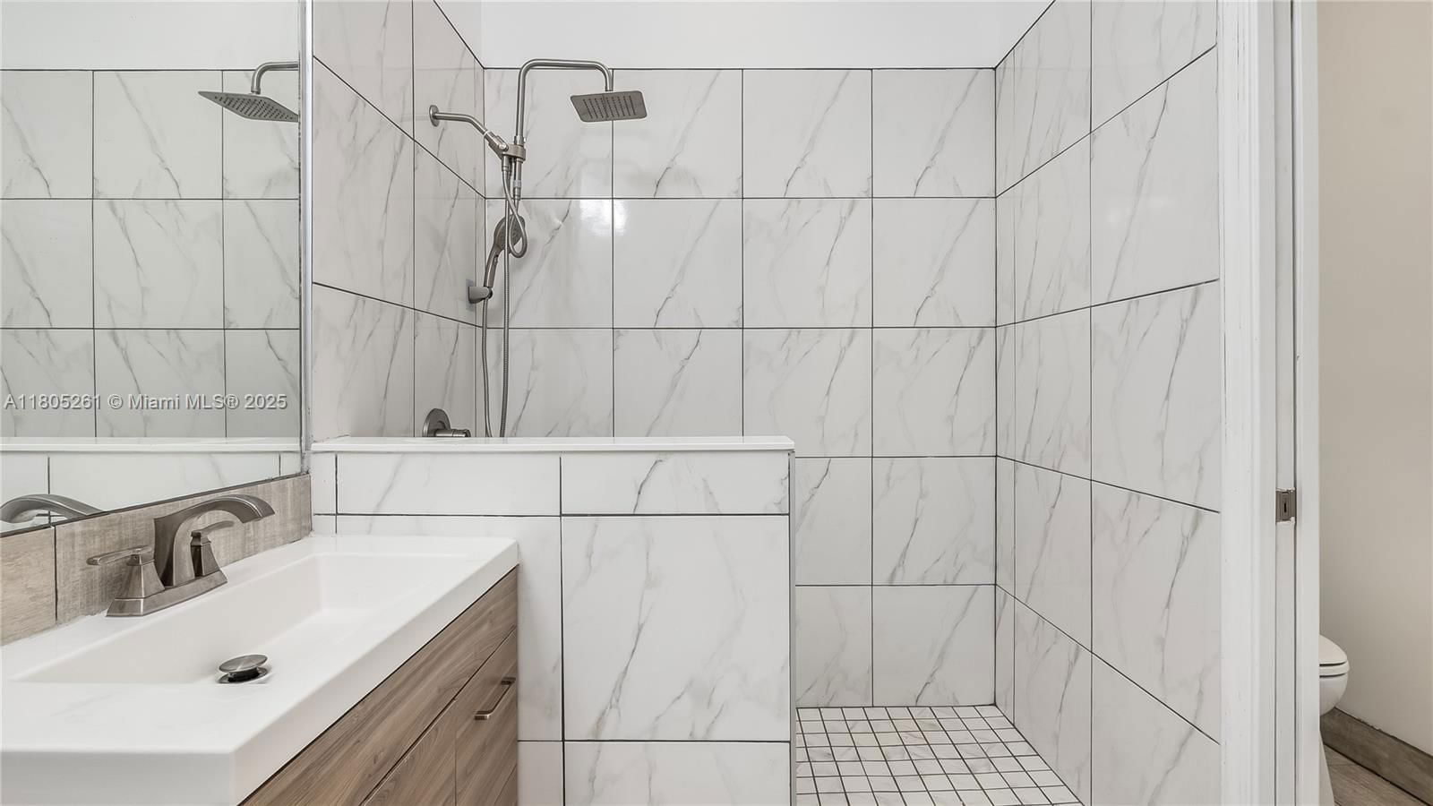 Real estate property located at 2801 81st Ter, Broward, Calabria Condominium, Miramar, FL