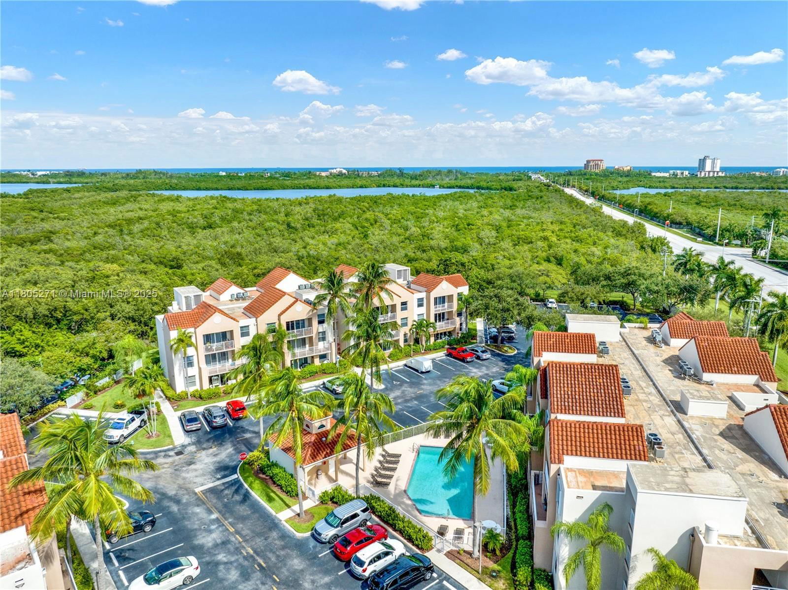 Real estate property located at 2721 Ocean Club Blvd #305, Broward, Sheridan Ocean Club Condo, Hollywood, FL
