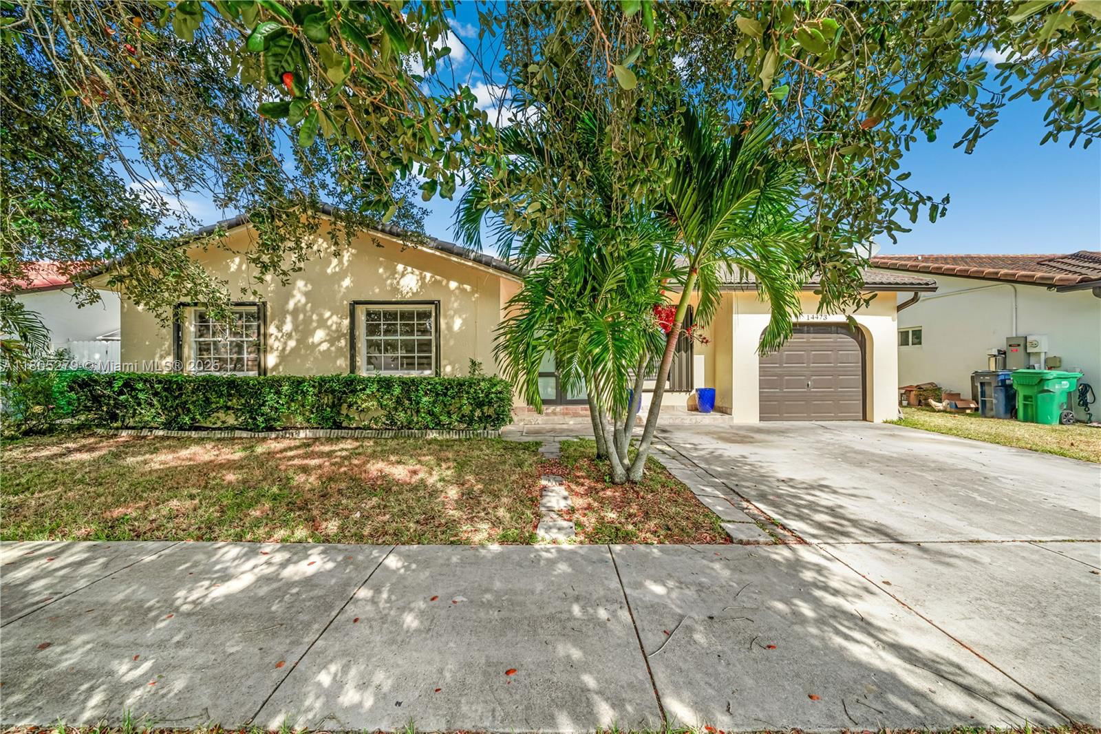 Real estate property located at 14473 172nd Ln, Miami-dade, Majestic Homes, Miami, FL