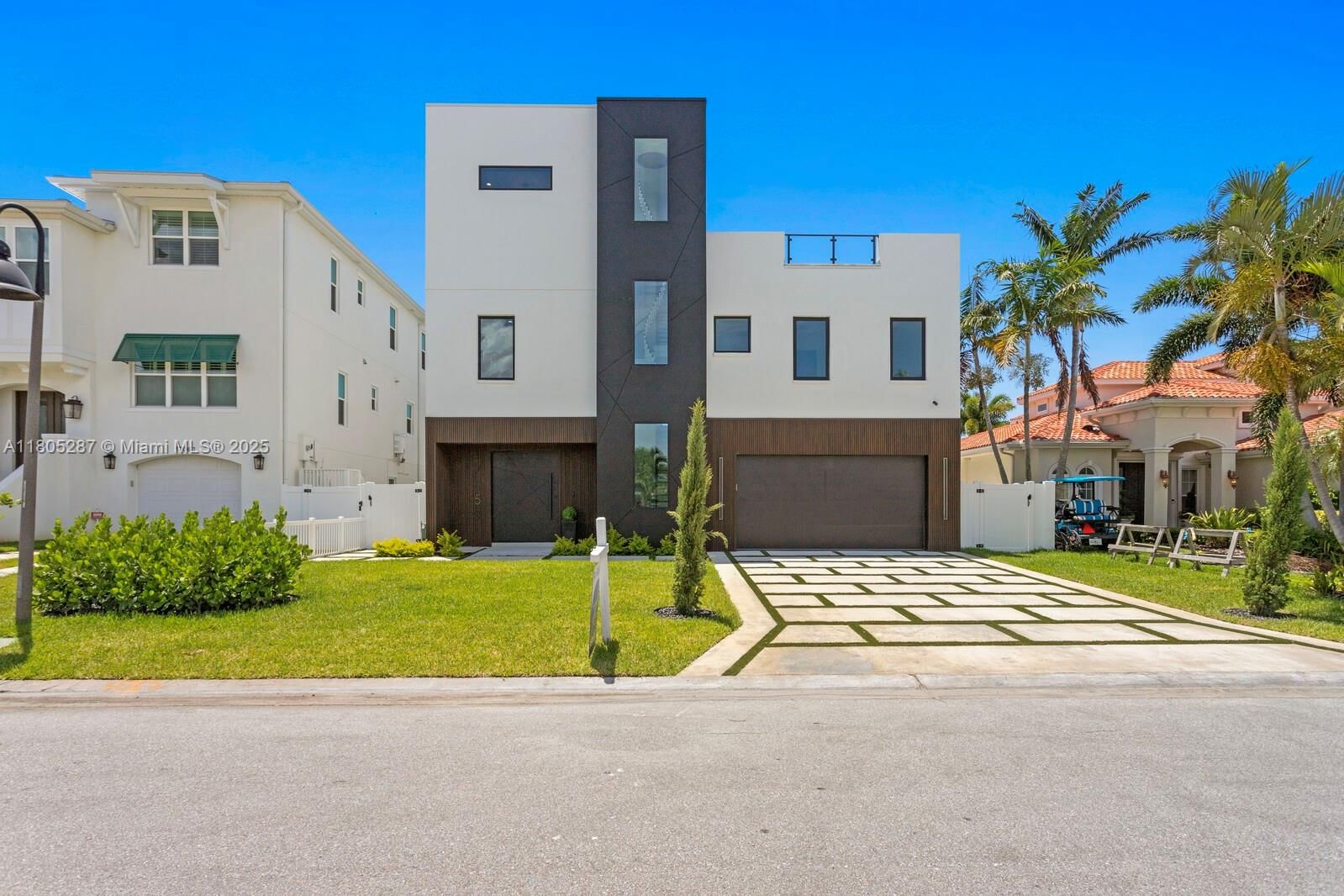 Real estate property located at 17059 Dolphin Dr, Pinellas, Redington Beach Homes 7th, Other City - In The State Of Florida, FL