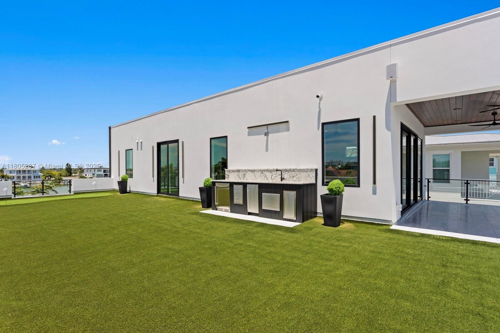 Real estate property located at 17059 Dolphin Dr, Pinellas, Redington Beach Homes 7th, Other City - In The State Of Florida, FL