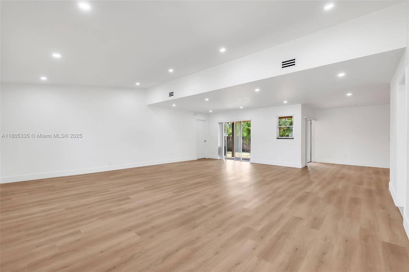 Real estate property located at 8840 18th Rd, Palm Beach, Sandalfoot Cove Sec 9, Boca Raton, FL