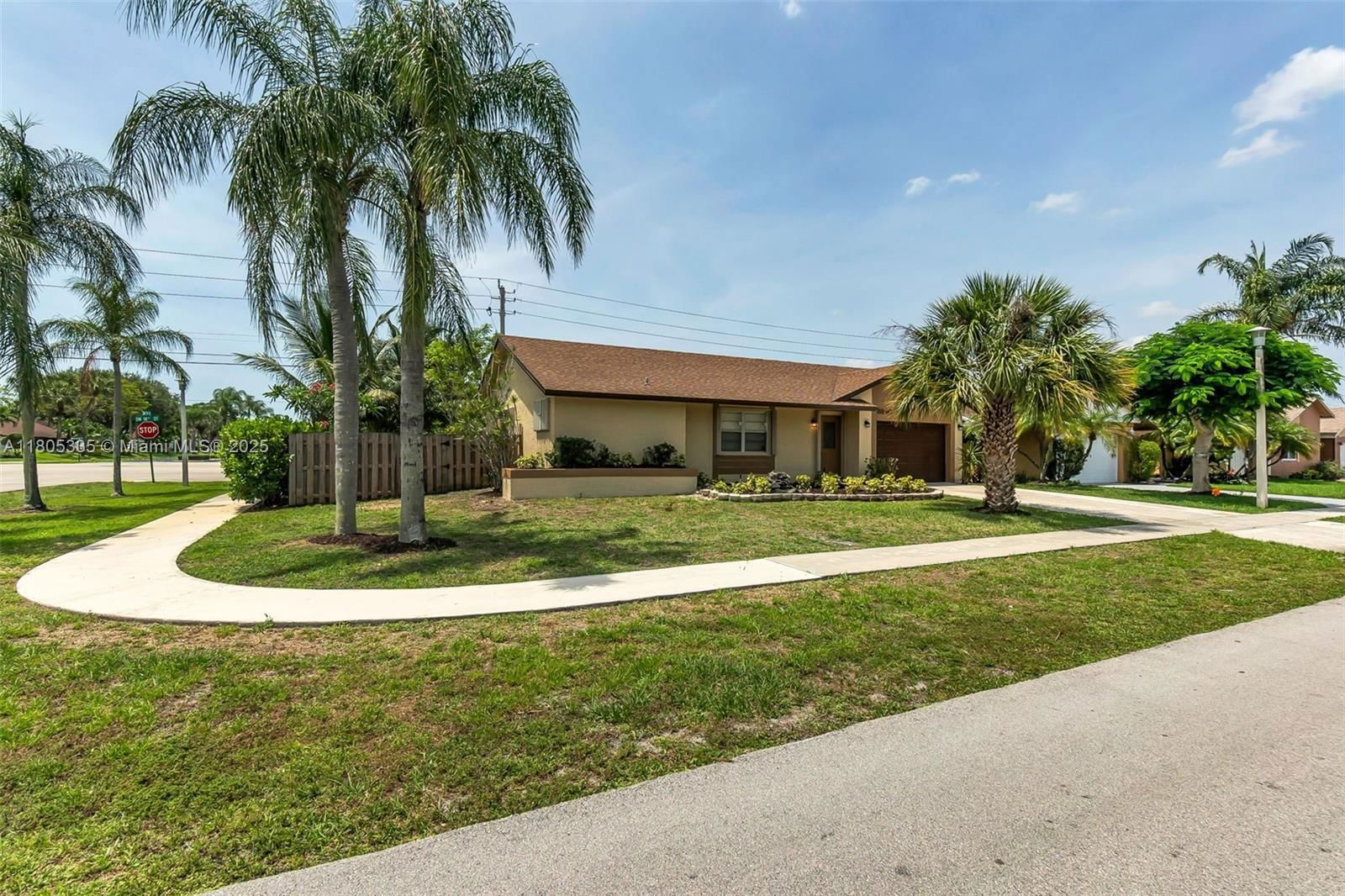 Real estate property located at 8840 18th Rd, Palm Beach, Sandalfoot Cove Sec 9, Boca Raton, FL