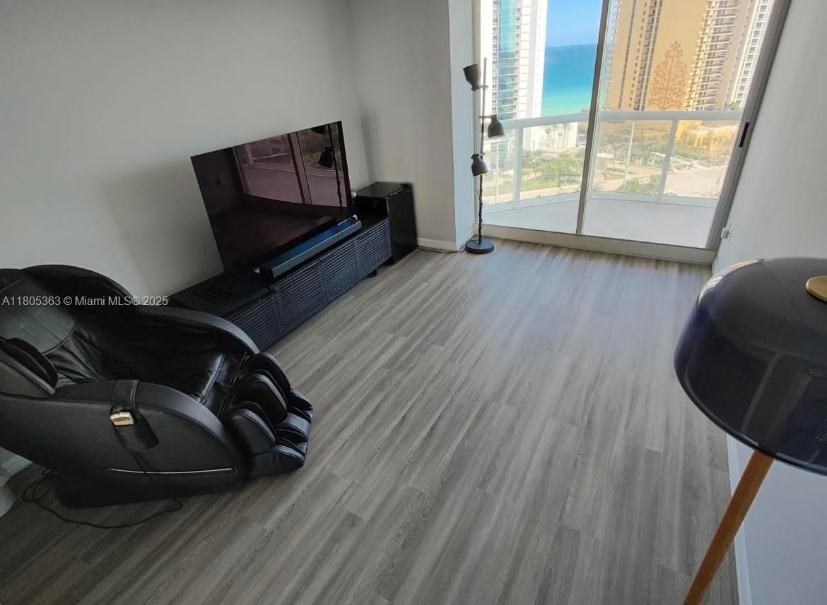Real estate property located at 16400 Collins Ave #1743, Miami-dade, Oceania Iv Condo, Sunny Isles Beach, FL