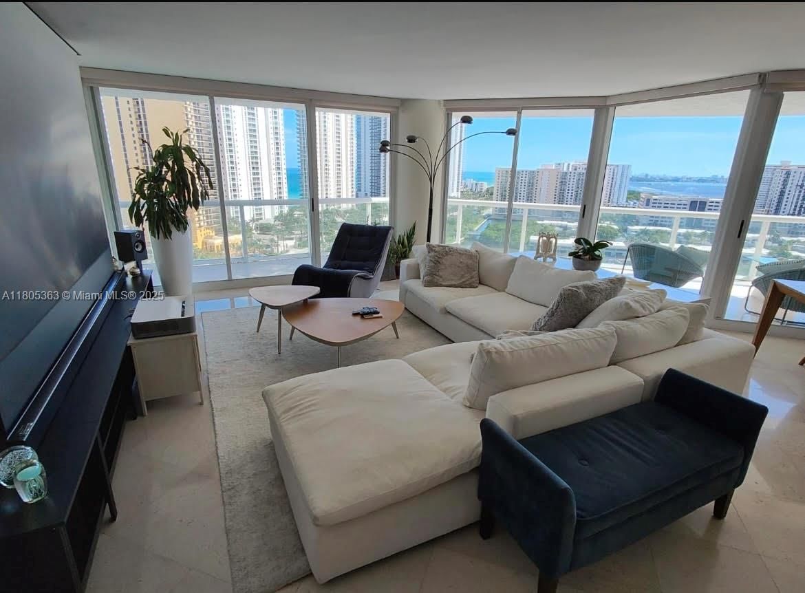 Real estate property located at 16400 Collins Ave #1743, Miami-dade, Oceania Iv Condo, Sunny Isles Beach, FL