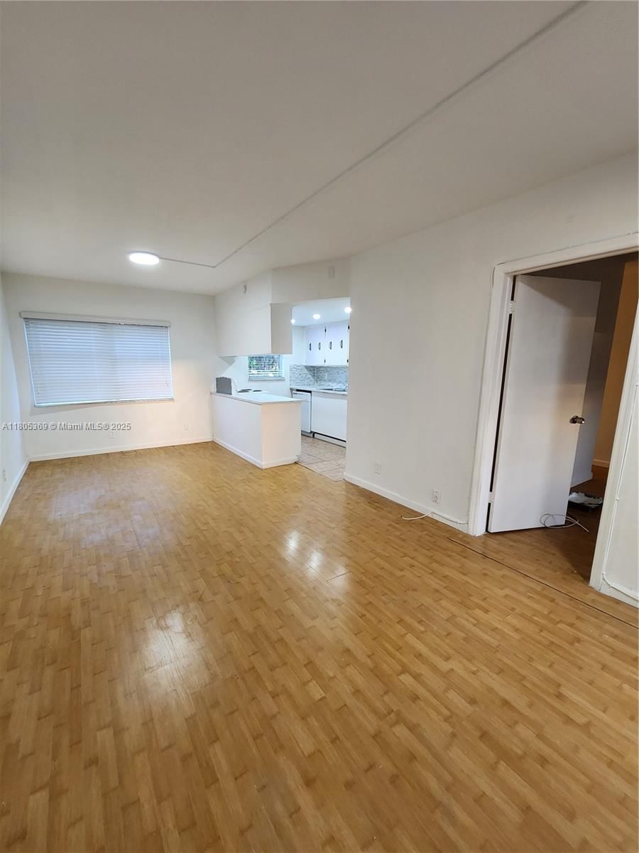 Real estate property located at 1100 9th Ave #203, Broward, Southdale Condo, Fort Lauderdale, FL