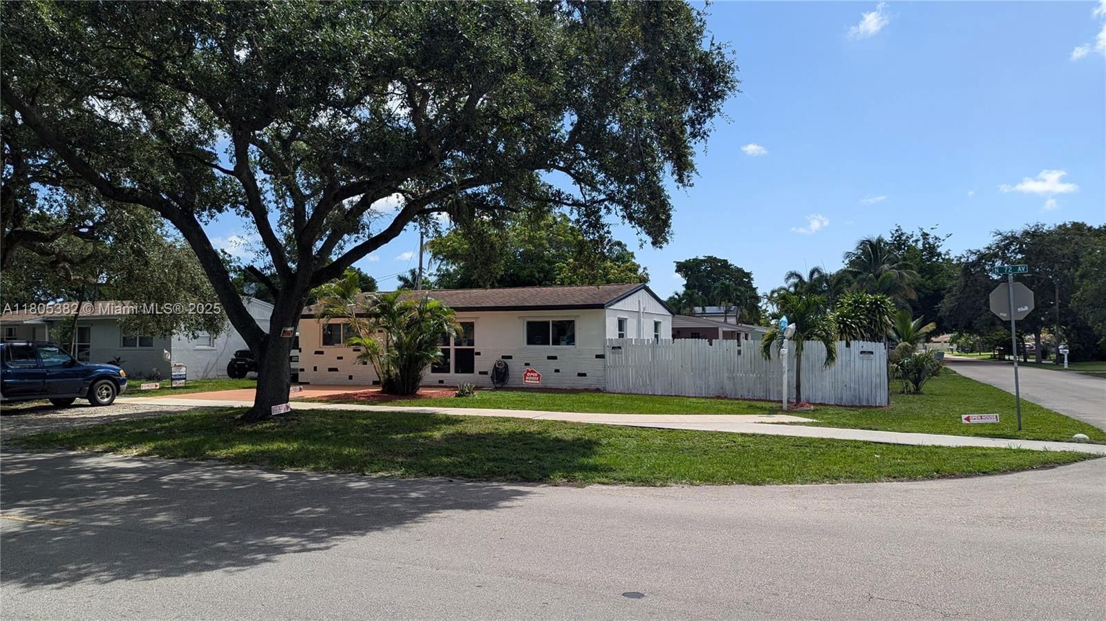 Real estate property located at 3601 72nd Ave, Broward, Driftwood Acres No 16, Hollywood, FL