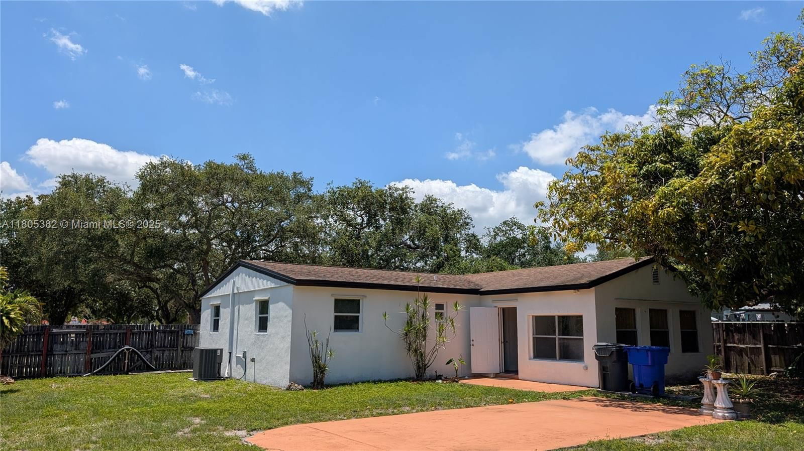 Real estate property located at 3601 72nd Ave, Broward, Driftwood Acres No 16, Hollywood, FL