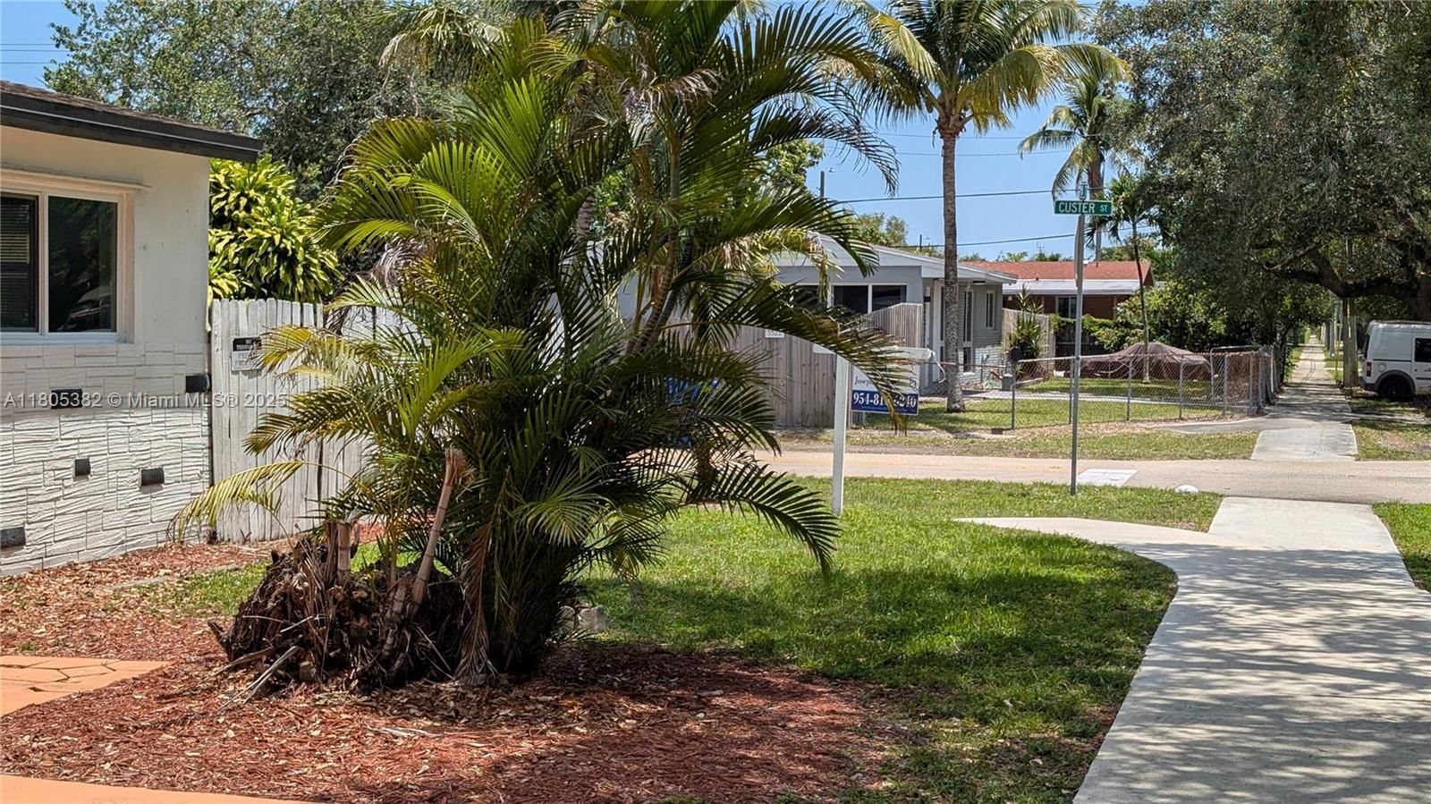Real estate property located at 3601 72nd Ave, Broward, Driftwood Acres No 16, Hollywood, FL