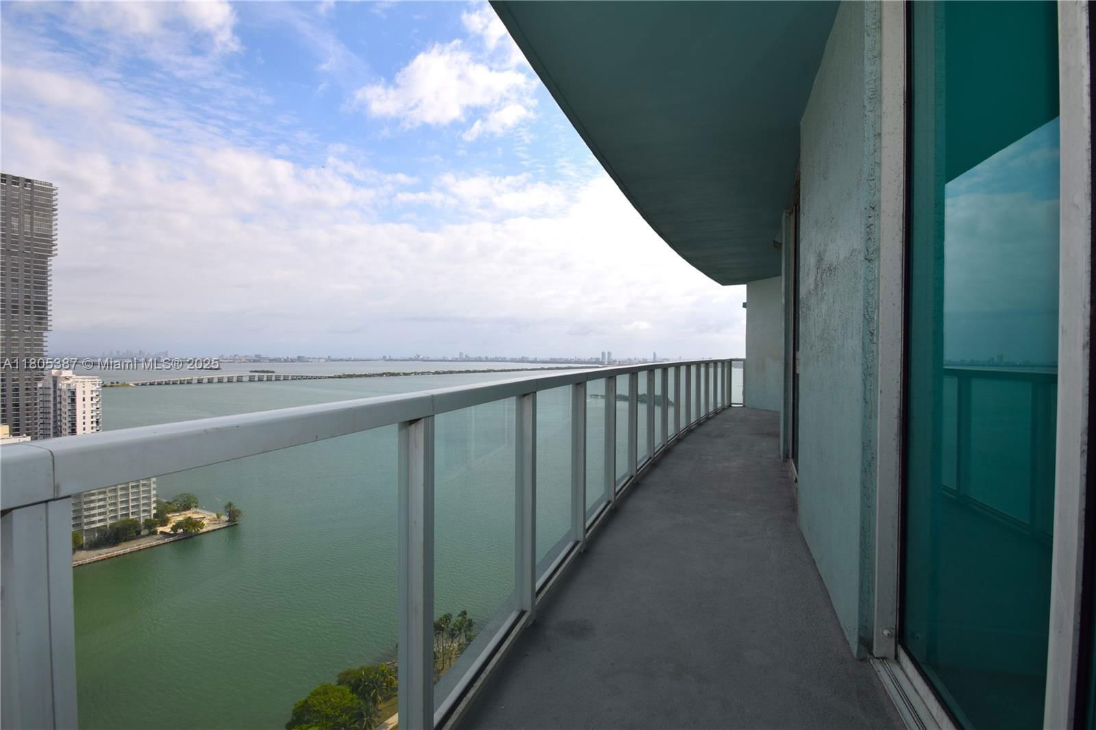 Real estate property located at 1900 Bayshore Dr #2804, Miami-dade, Quantum On The Bay Condo, Miami, FL