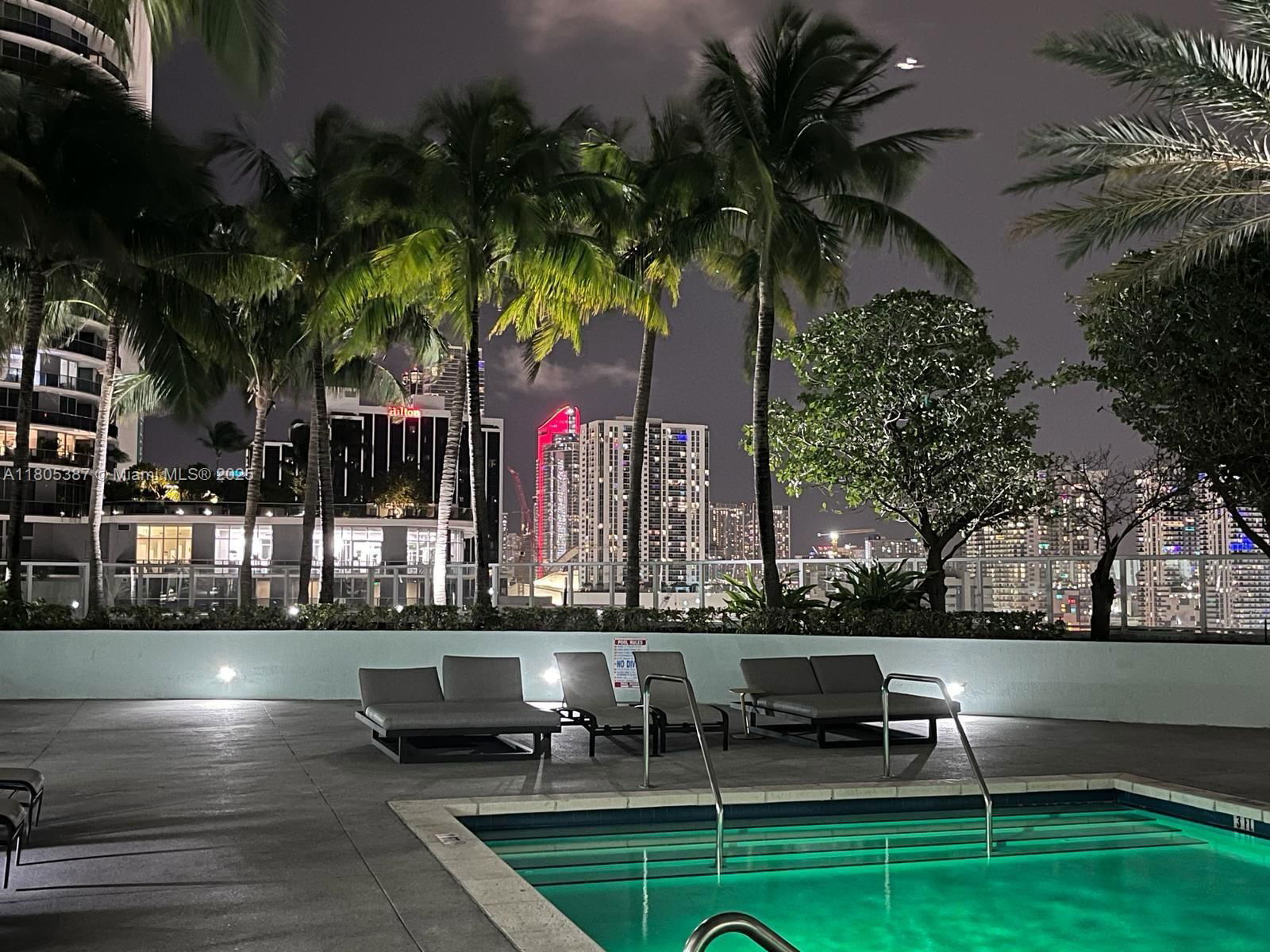Real estate property located at 1900 Bayshore Dr #2804, Miami-dade, Quantum On The Bay Condo, Miami, FL