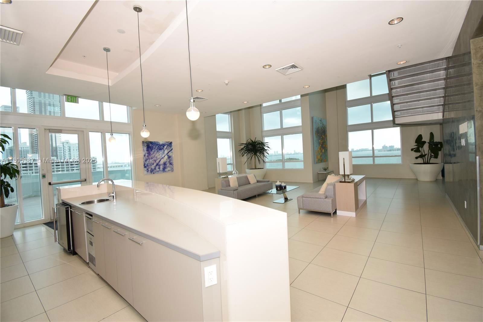 Real estate property located at 1900 Bayshore Dr #2804, Miami-dade, Quantum On The Bay Condo, Miami, FL