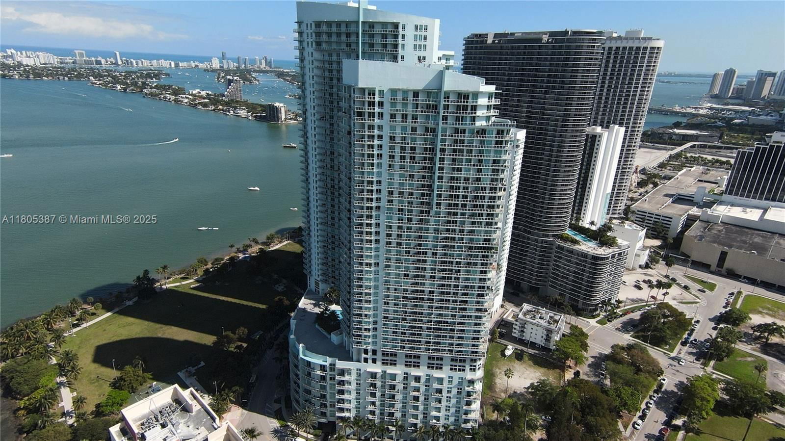 Real estate property located at 1900 Bayshore Dr #2804, Miami-dade, Quantum On The Bay Condo, Miami, FL