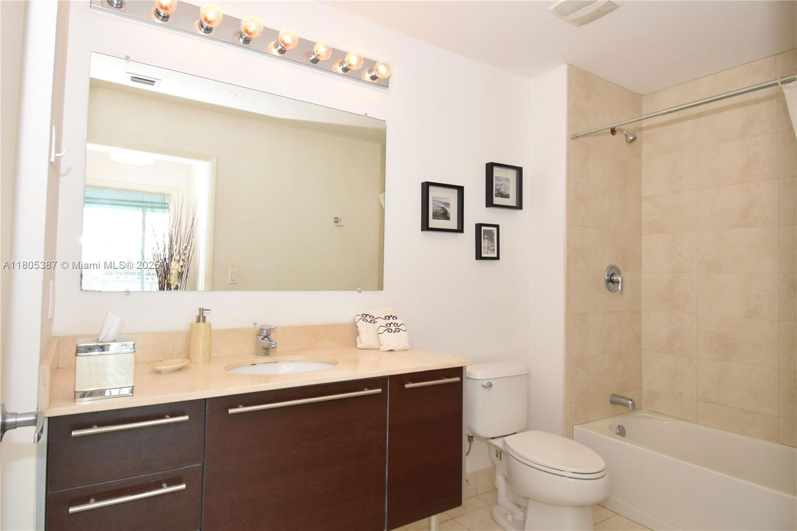 Real estate property located at 1900 Bayshore Dr #2804, Miami-dade, Quantum On The Bay Condo, Miami, FL