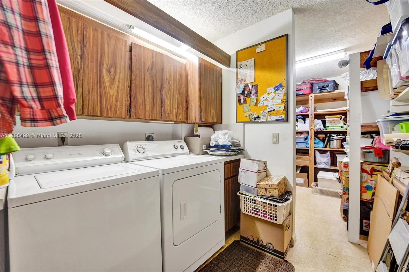 Real estate property located at 1510 Whitehall Dr #402, Broward, Condo 5 Of Whitehall Cond, Davie, FL