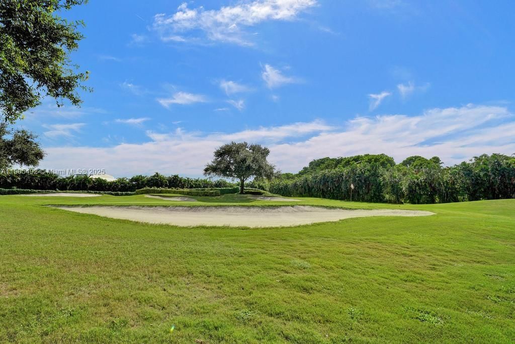 Real estate property located at 1510 Whitehall Dr #402, Broward, Condo 5 Of Whitehall Cond, Davie, FL