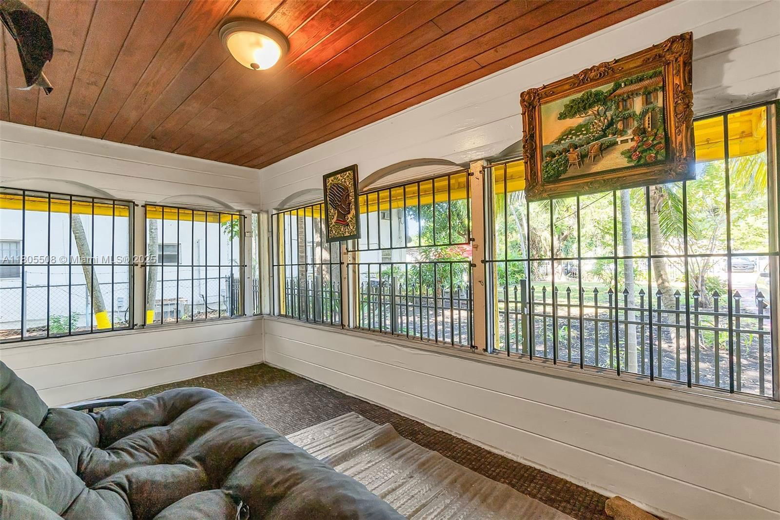 Real estate property located at 5437 4th Ave, Miami-dade, Buena Vista Gardens, Miami, FL