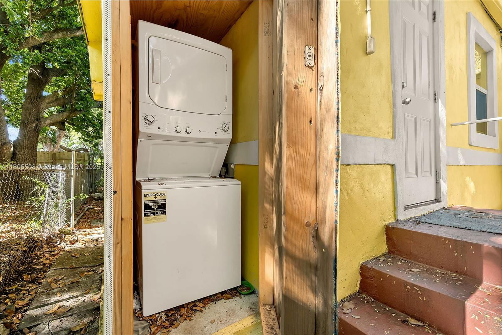 Real estate property located at 5437 4th Ave, Miami-dade, Buena Vista Gardens, Miami, FL
