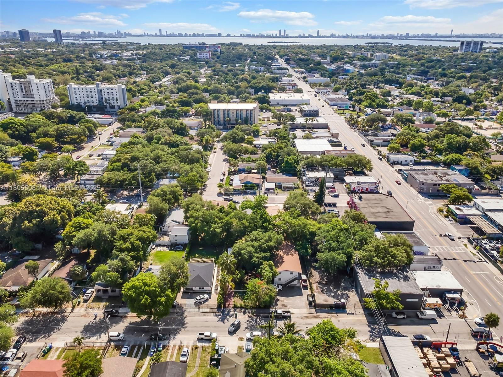 Real estate property located at 5437 4th Ave, Miami-dade, Buena Vista Gardens, Miami, FL