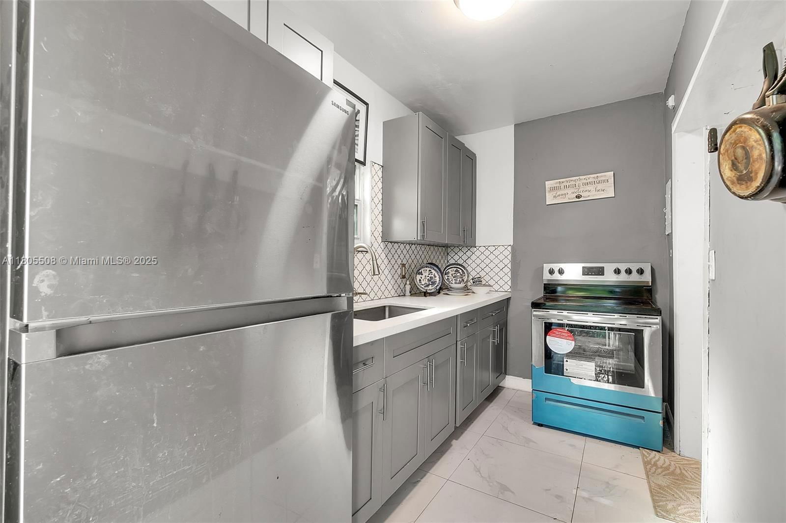 Real estate property located at 5437 4th Ave, Miami-dade, Buena Vista Gardens, Miami, FL