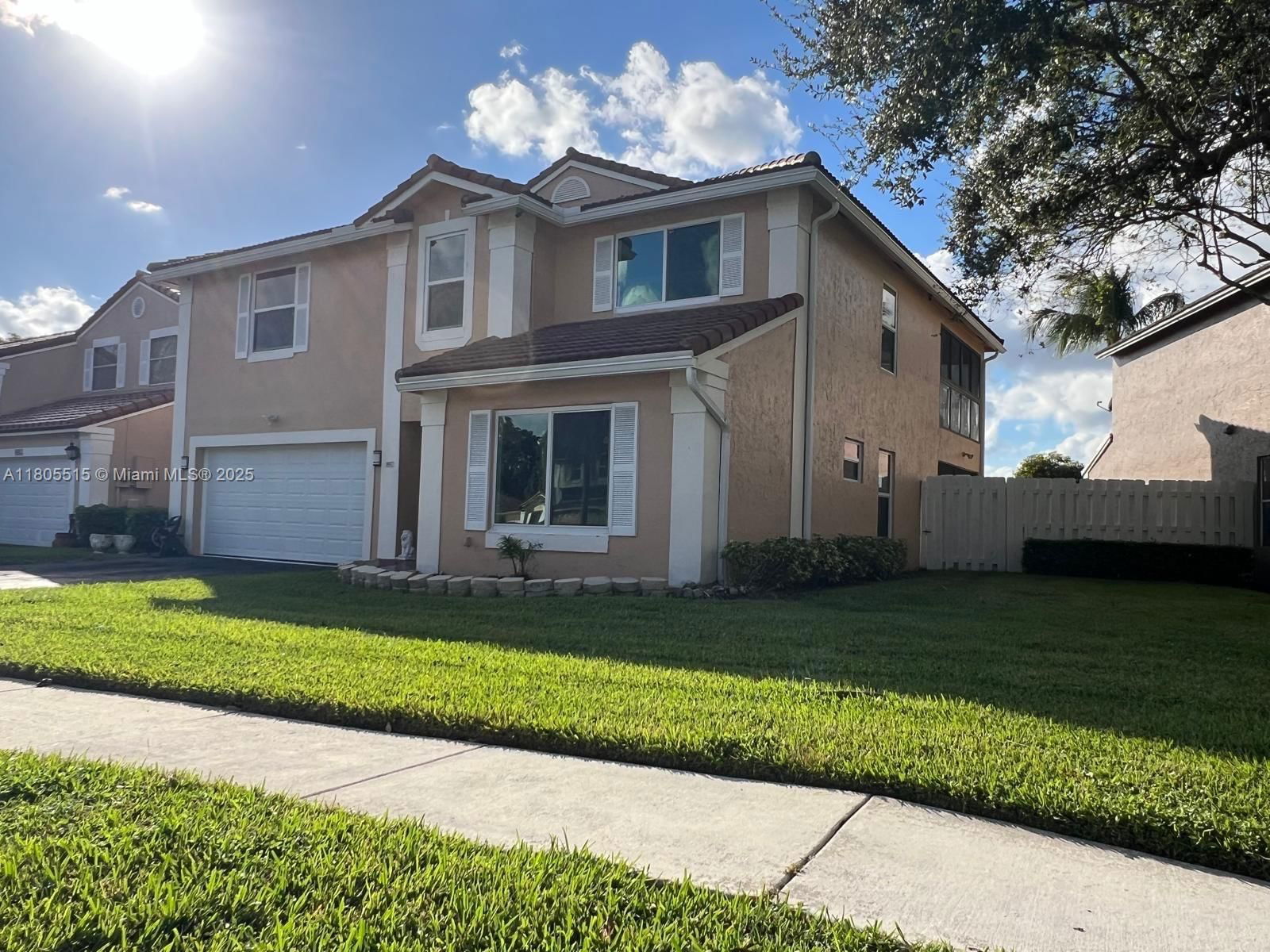 Real estate property located at 897 97th Ave, Broward, Jacaranda Parcel 215, Plantation, FL