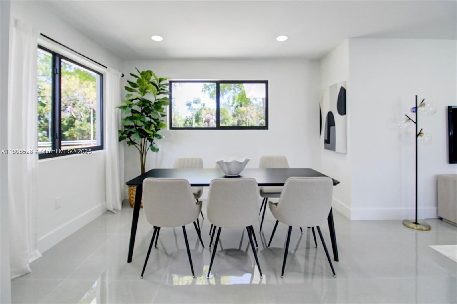Real estate property located at 900 Royal Poinciana Blvd, Miami-dade, Lake Louise 1st Addn, Miami Springs, FL