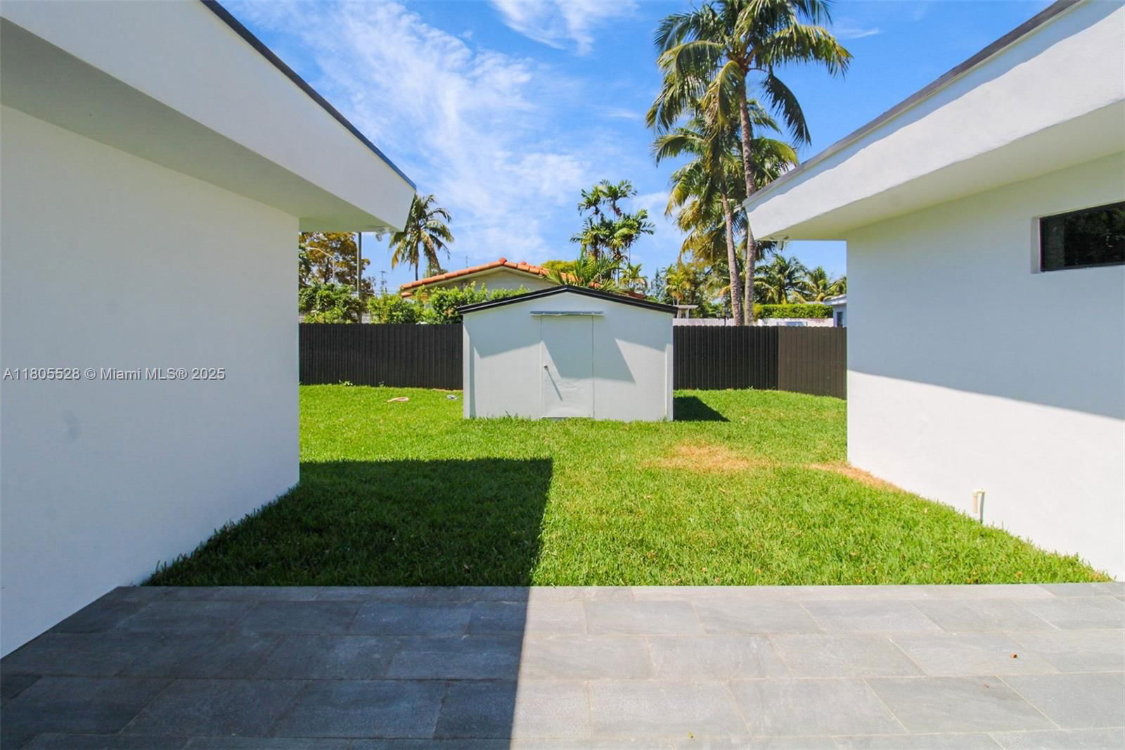 Real estate property located at 900 Royal Poinciana Blvd, Miami-dade, Lake Louise 1st Addn, Miami Springs, FL