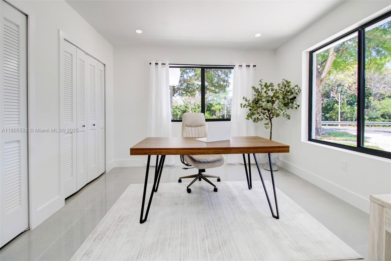 Real estate property located at 900 Royal Poinciana Blvd, Miami-dade, Lake Louise 1st Addn, Miami Springs, FL