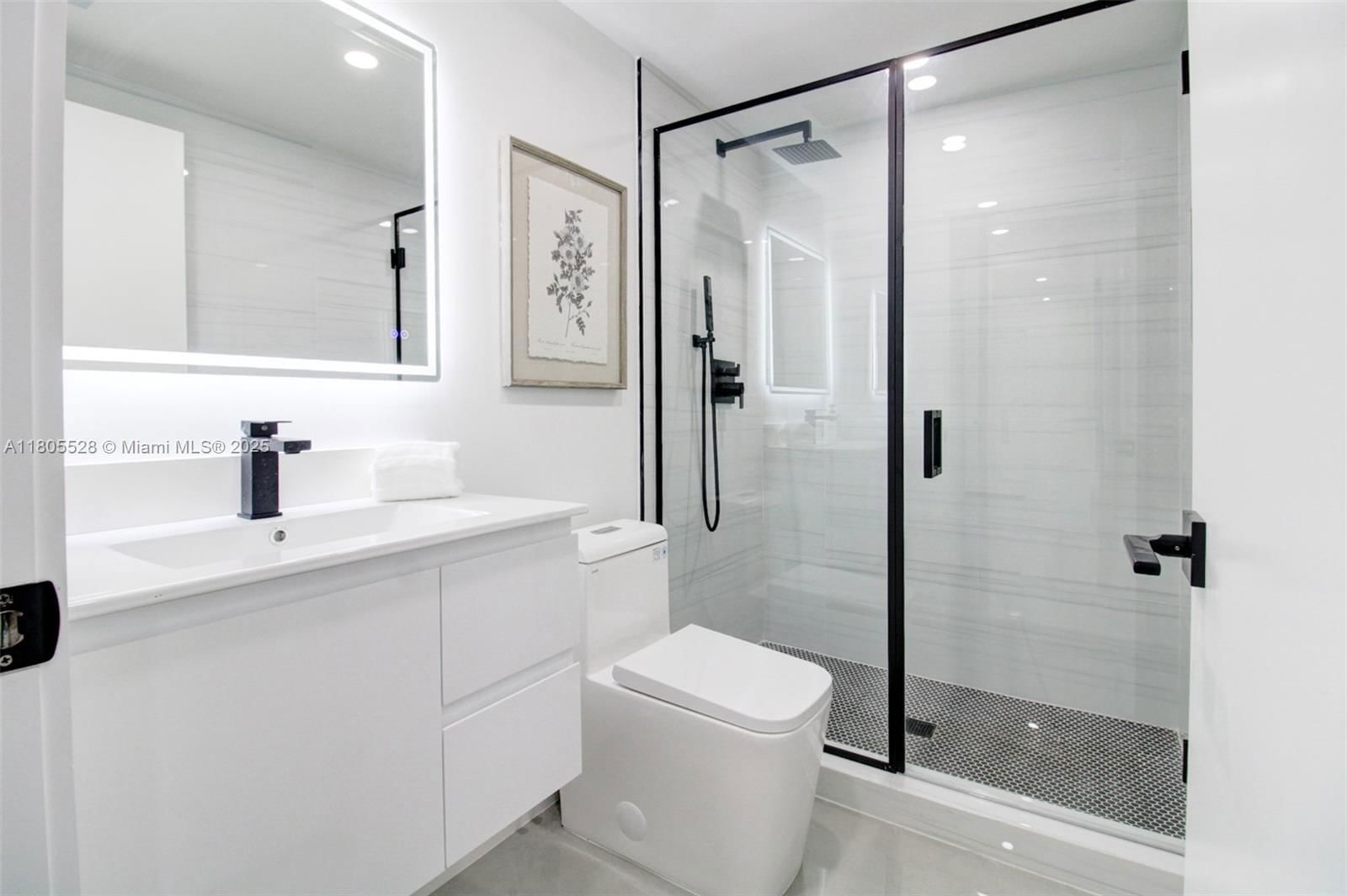 Real estate property located at 900 Royal Poinciana Blvd, Miami-dade, Lake Louise 1st Addn, Miami Springs, FL