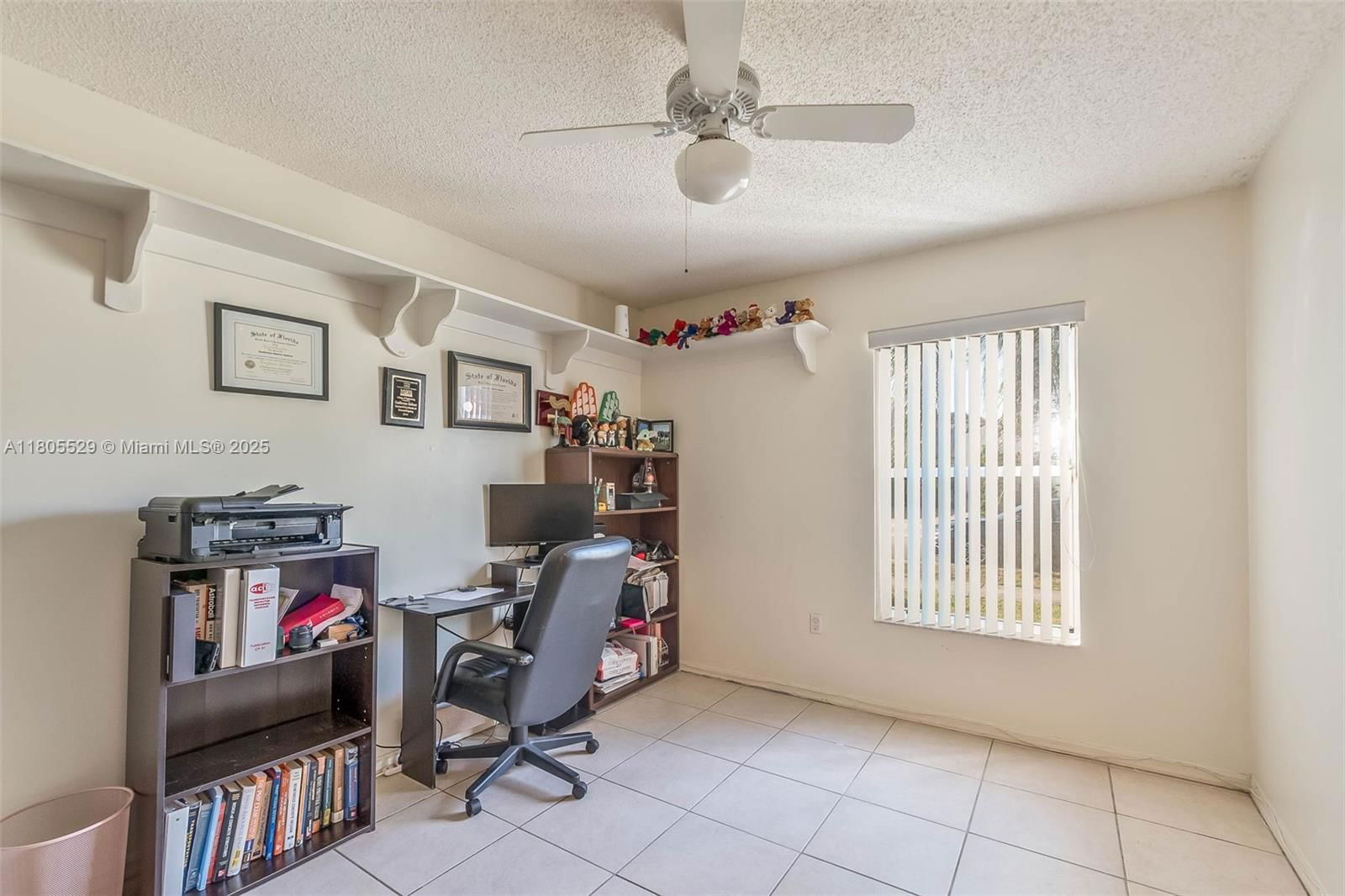 Real estate property located at 14226 90th Ter, Miami-dade, Shoma Homes At Kendall, Miami, FL