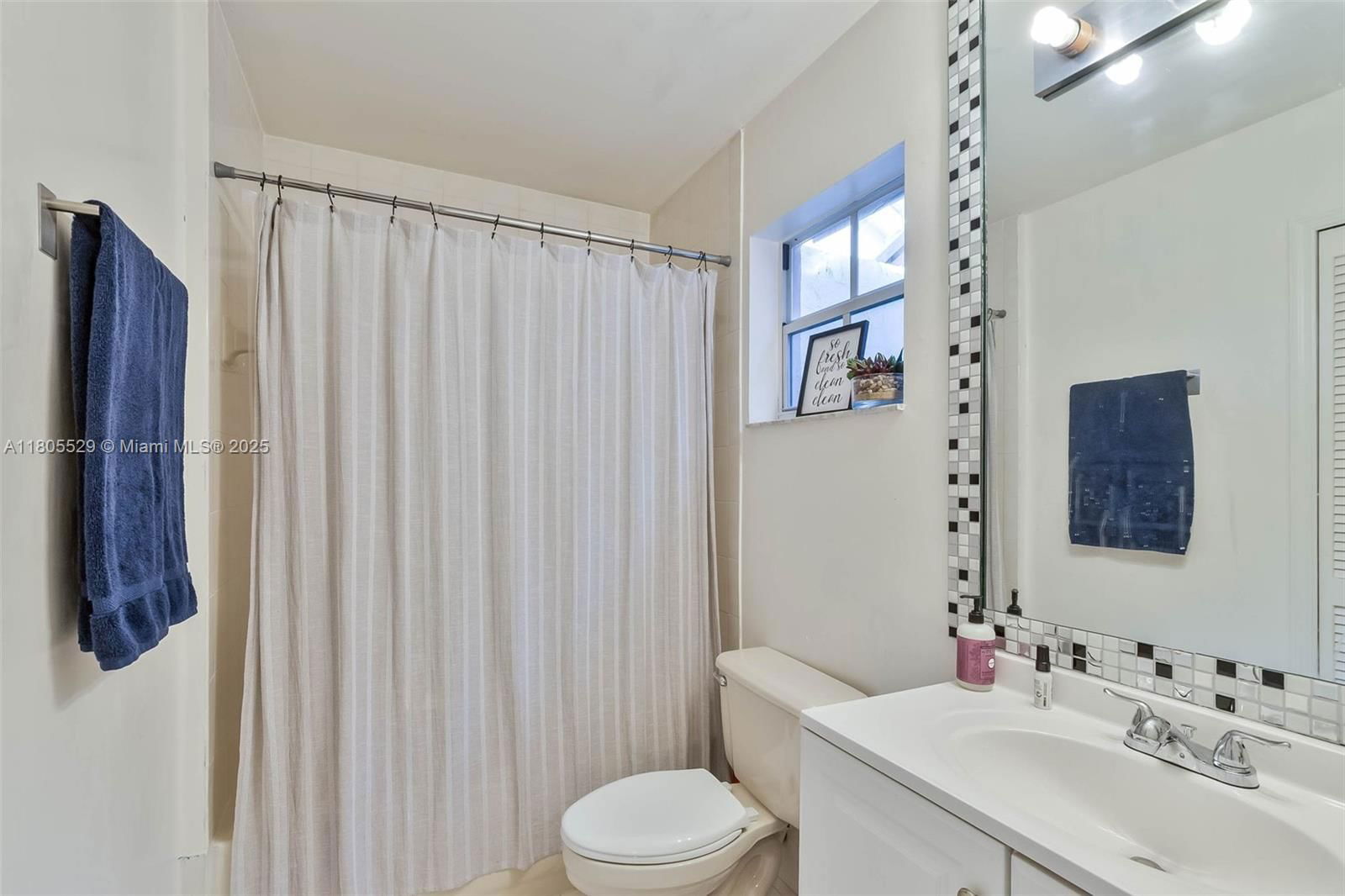 Real estate property located at 14226 90th Ter, Miami-dade, Shoma Homes At Kendall, Miami, FL