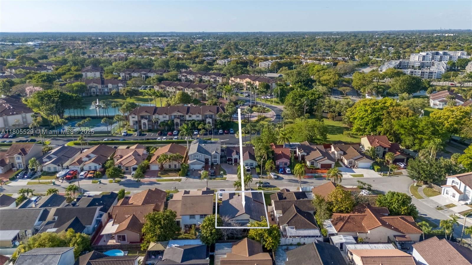 Real estate property located at 14226 90th Ter, Miami-dade, Shoma Homes At Kendall, Miami, FL