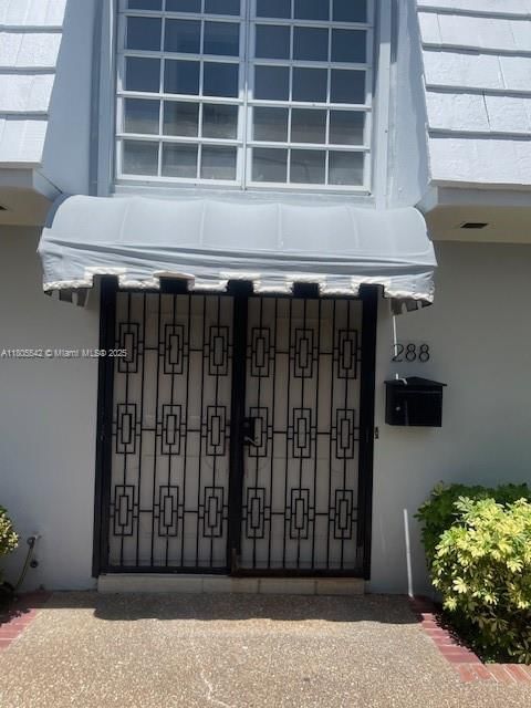 Real estate property located at 288 Sea View Dr C2, Miami-dade, Cape Fla Club Condo Clust, Key Biscayne, FL
