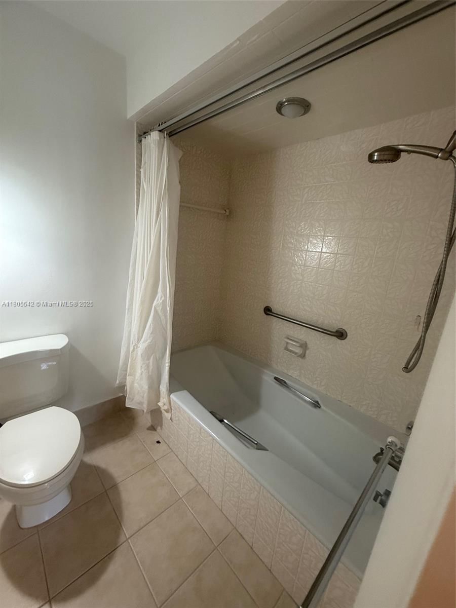 Real estate property located at 288 Sea View Dr C2, Miami-dade, Cape Fla Club Condo Clust, Key Biscayne, FL