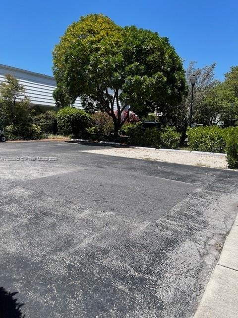 Real estate property located at 288 Sea View Dr C2, Miami-dade, Cape Fla Club Condo Clust, Key Biscayne, FL