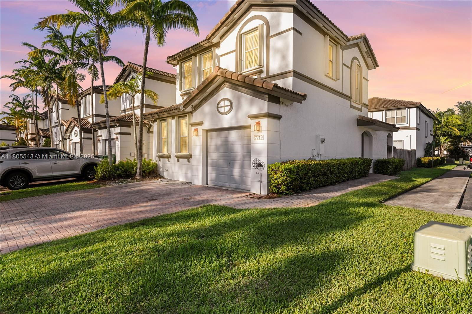 Real estate property located at 7719 116th Path, Miami-dade, Doral Isles North Sec Two, Doral, FL
