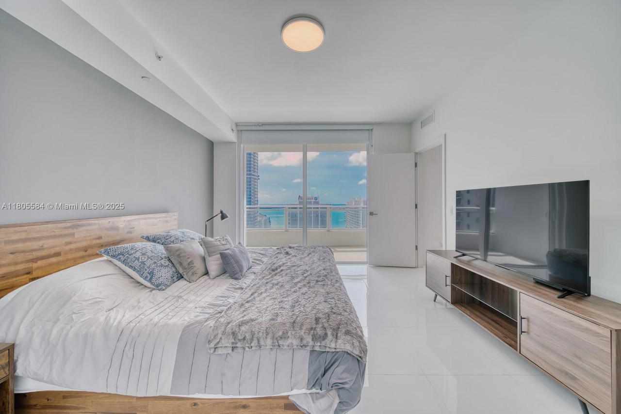 Real estate property located at 1080 Brickell Ave #3802, Miami-dade, The Bond (1080 Brickell), Miami, FL