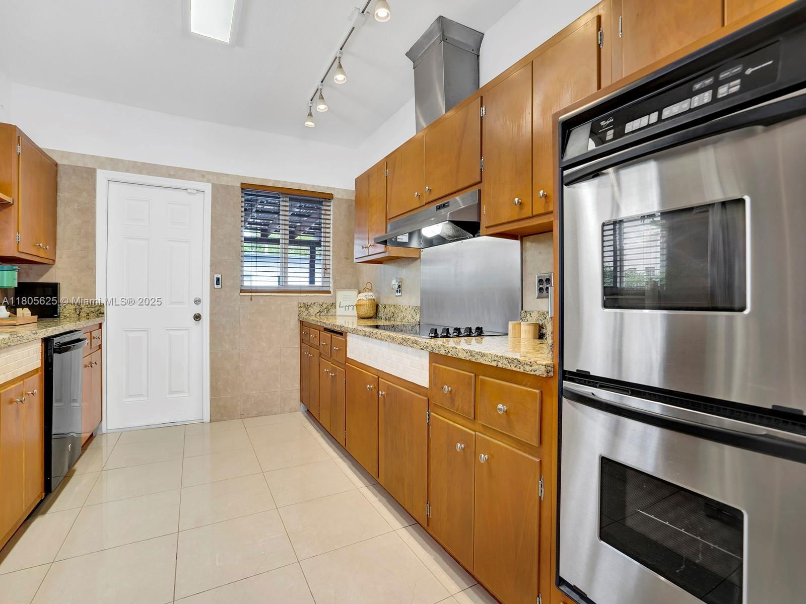 Real estate property located at 2055 140th St, Miami-dade, Arch Creek Highlands, North Miami Beach, FL