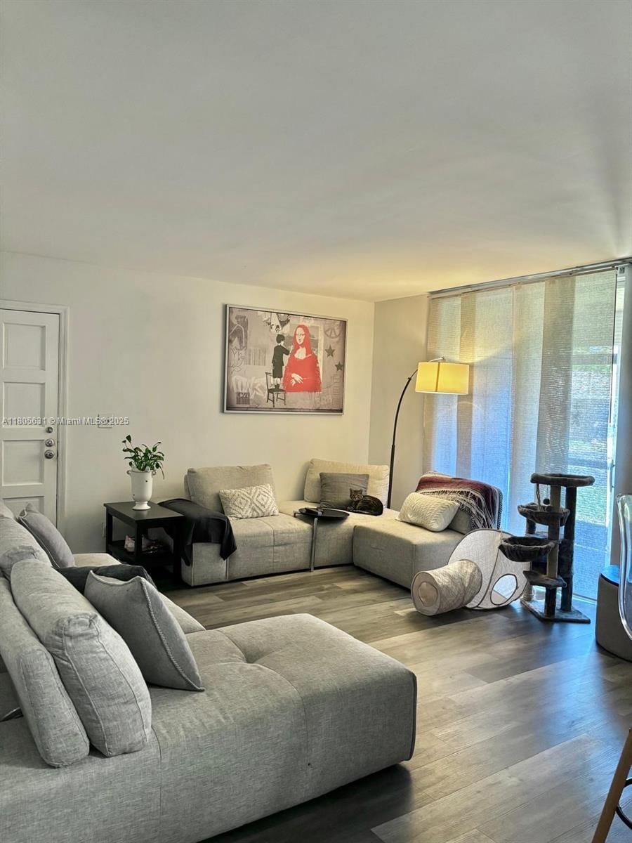 Real estate property located at 1291 13th St #353D, Palm Beach, Boca Linda Condo, Boca Raton, FL