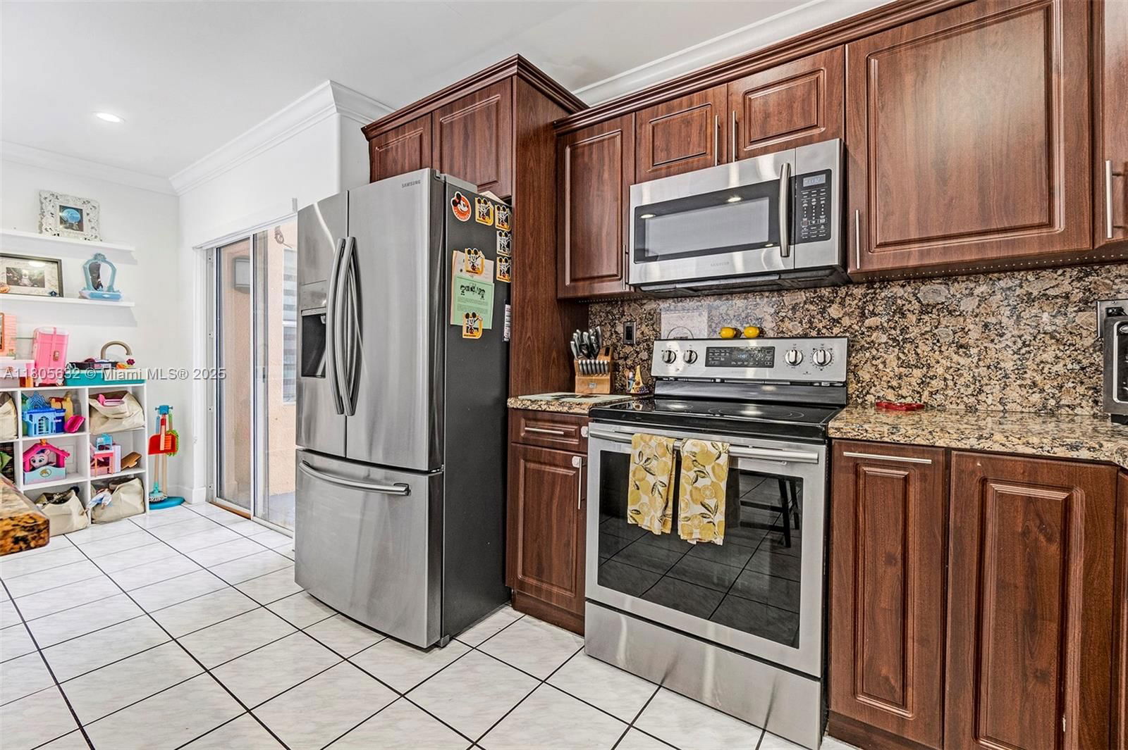 Real estate property located at 16401 94th St, Miami-dade, Forest Lakes Homes, Miami, FL