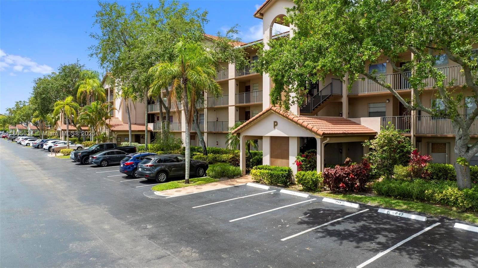 Real estate property located at 1300 124th Ter #107P, Broward, Cambridge At Century Vill, Pembroke Pines, FL